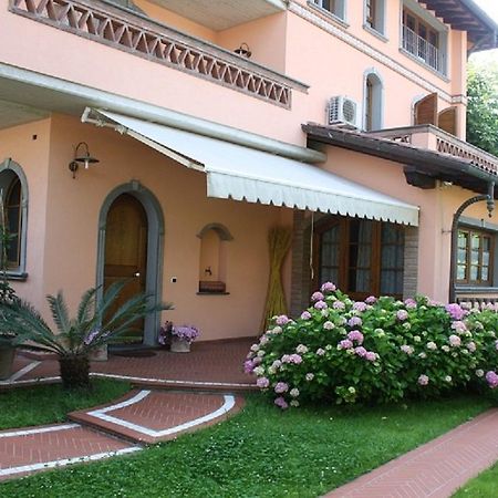 Casamare Gianluca Apartment Marina di Massa Cameră foto