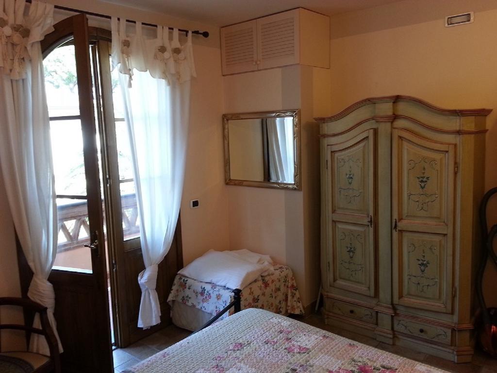 Casamare Gianluca Apartment Marina di Massa Cameră foto